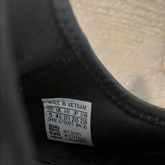 Adidas NMD R1 V2 Script Black Athletic Sneakers - Men's Size 5 - Picture 3 of 9